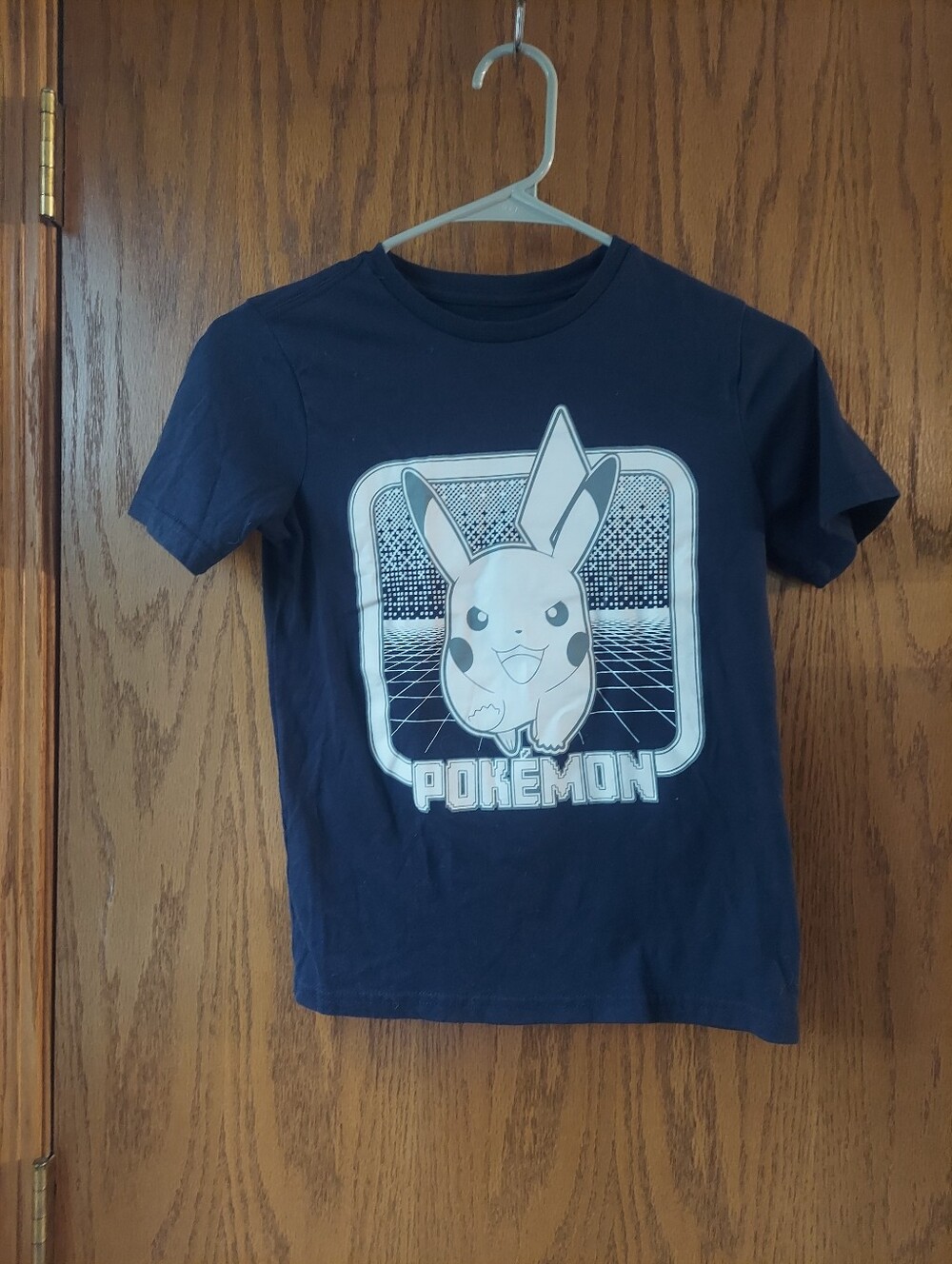 Pokémon Pikachu Navy Blue Retro Graphic T-Shirt Kids Medium M (8) Mad Engine